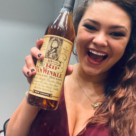 Meet your Posher, Pam - Picture 11 of 15